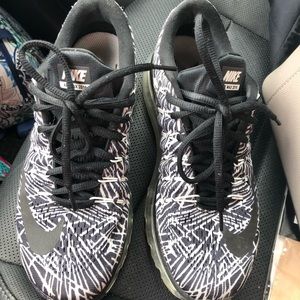 Nike AirMax tennis shoes